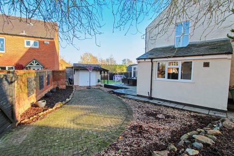 3 bedroom semi-detached house for sale, Wigston Road, Leicester LE8