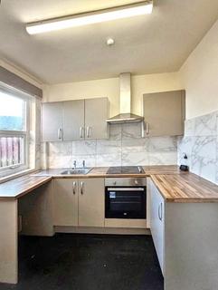 3 bedroom end of terrace house to rent, Woodgrove Road, Sheffield S9