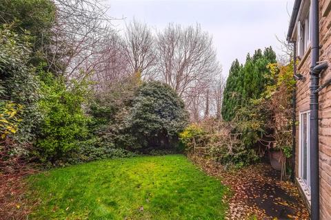 4 bedroom detached house for sale, Ponyfield Close, Birkby, Huddersfield, HD2