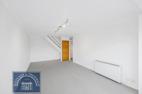2 bedroom flat to rent, Trent Court, New Wanstead, Wanstead