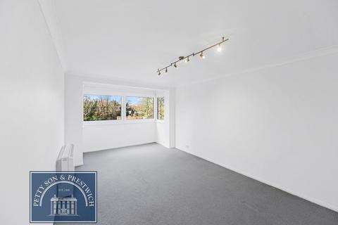 2 bedroom flat to rent, Trent Court, New Wanstead, Wanstead