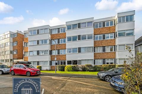 2 bedroom flat to rent, Trent Court, New Wanstead, Wanstead