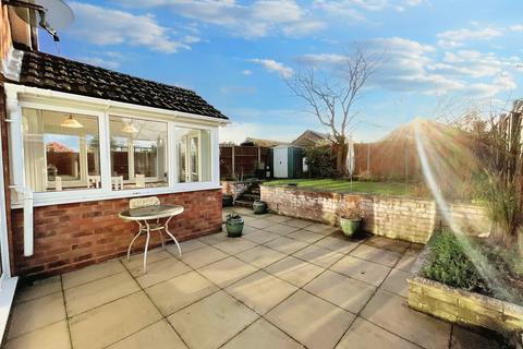 2 bedroom detached bungalow for sale, Birch Close, Stafford, ST17