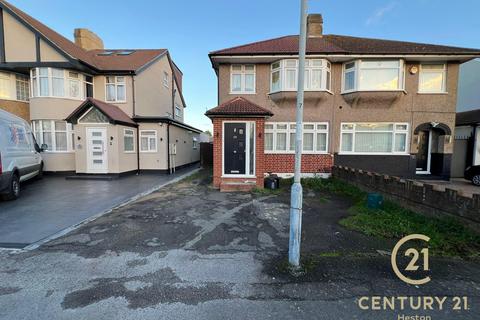 3 bedroom semi-detached house to rent, Oxford Avenue, HAYES UB3