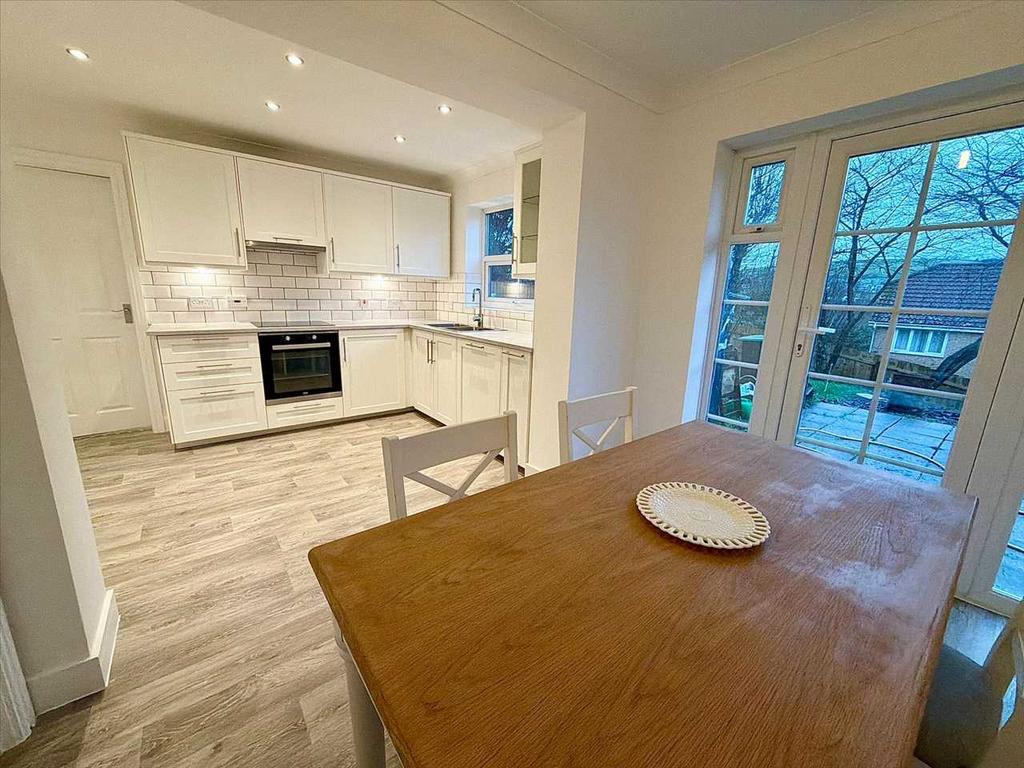 Kitchen/ Breakfast