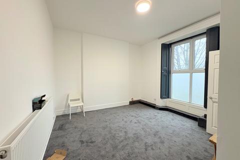 1 bedroom flat to rent, Room 1, Wood Road, Pontypridd