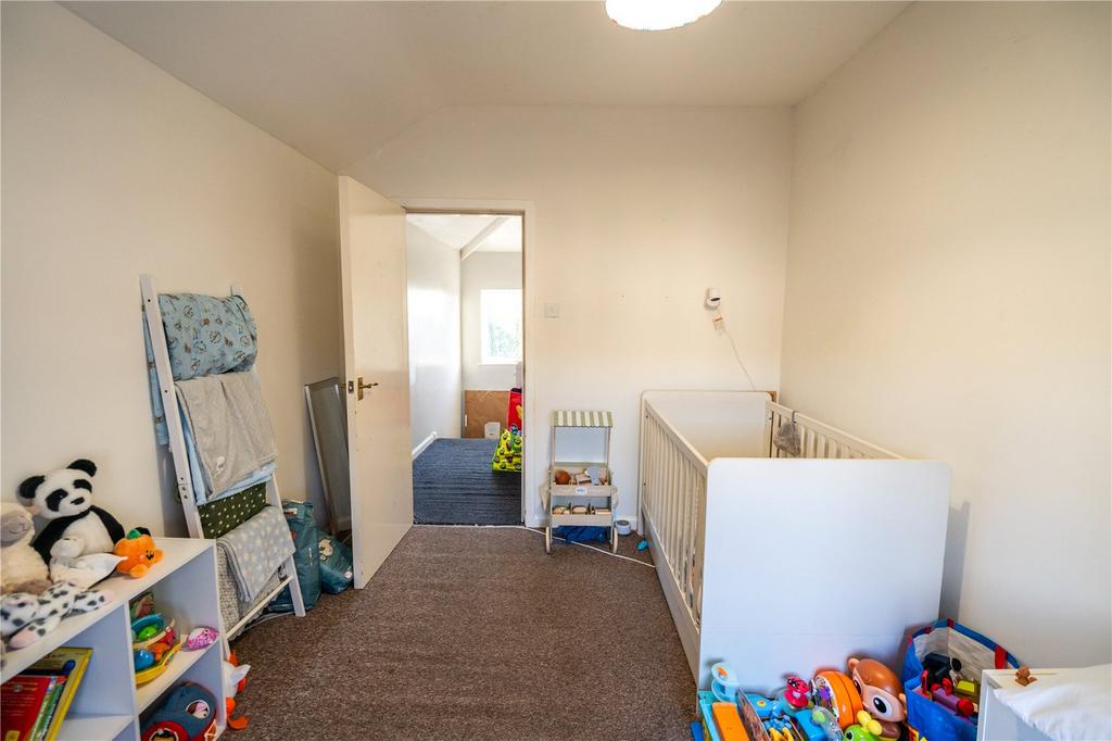 Bedroom 2 (2)