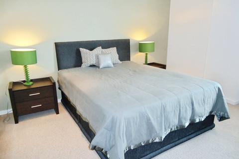 undefined, Gateway East, Marsh Lane, Leeds, UK, LS9