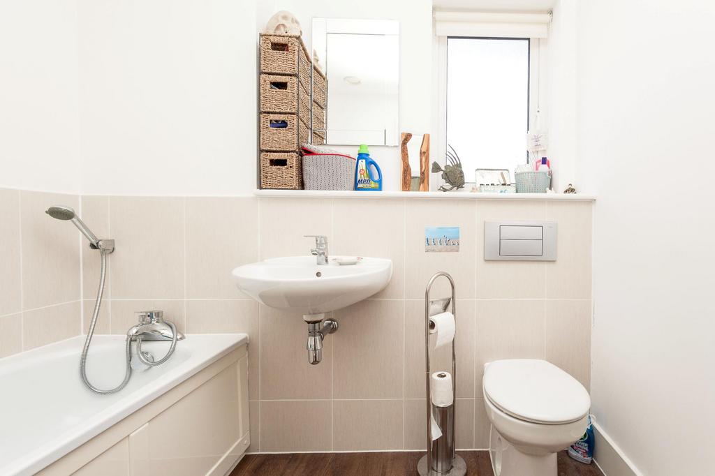 Main bathroom