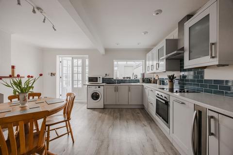 undefined, Four Bedroom Seaside Escape in Sheringham