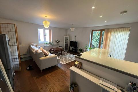 undefined, Commercial Road, Hampshire SO15