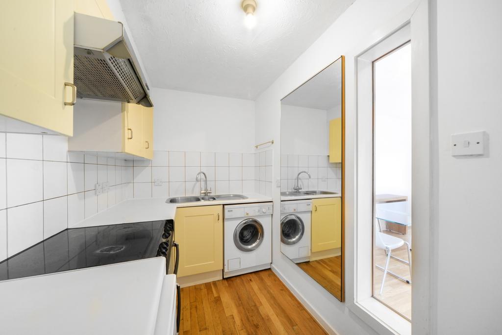 Lockesfield Place, I