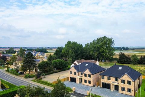 5 bedroom detached house for sale, Eastrea PE7
