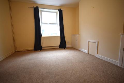 3 bedroom terraced house to rent, Higher Maudlin Street, Barnstaple, EX32