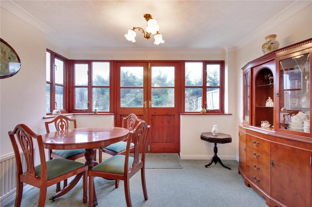 Sitting/Dining Room