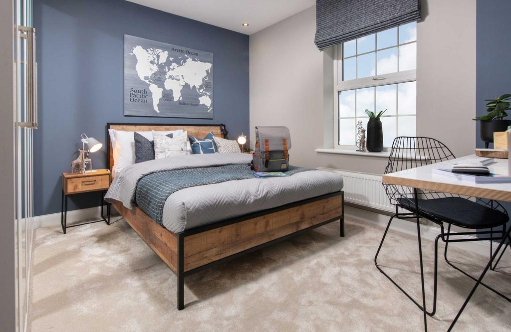 Spacious double bedroom