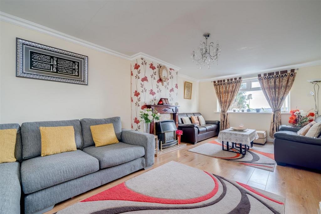 23 Knaresborough Drive-3.jpg