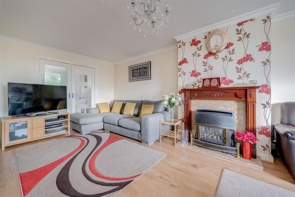 23 Knaresborough Drive-2.jpg