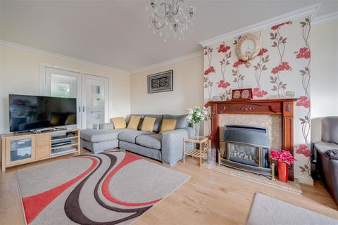 undefined, Knaresborough Drive, Huddersfield HD2