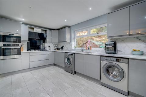 undefined, Knaresborough Drive, Huddersfield HD2