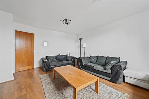 2 bedroom property for sale, Palgrave Gardens, London