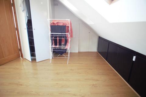 3 bedroom maisonette to rent, Loretto Gardens, HA3