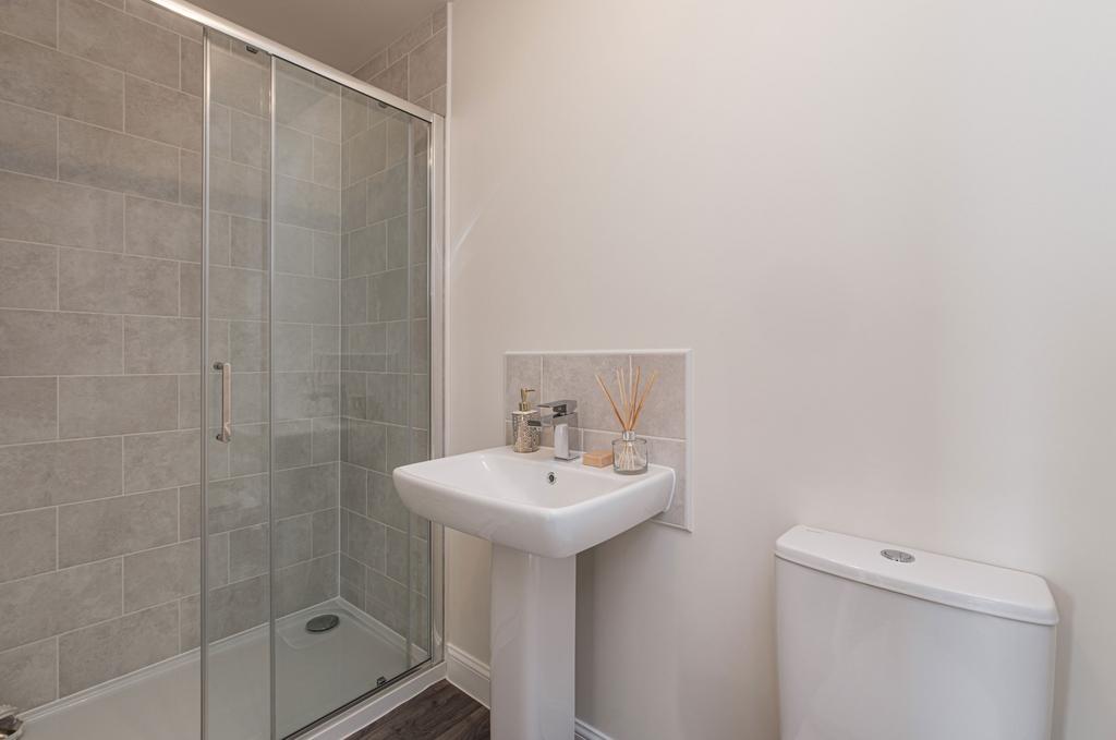 Interior view of En suite in our 4 bedroom Hale...