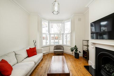 2 bedroom apartment to rent, Donaldson Road