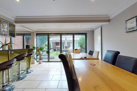 4 bedroom house of multiple occupation to rent, Lordship Road, London N16