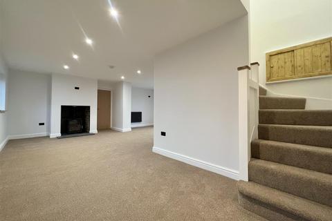 3 bedroom semi-detached house for sale, Barnett Hill, Clent, Stourbridge