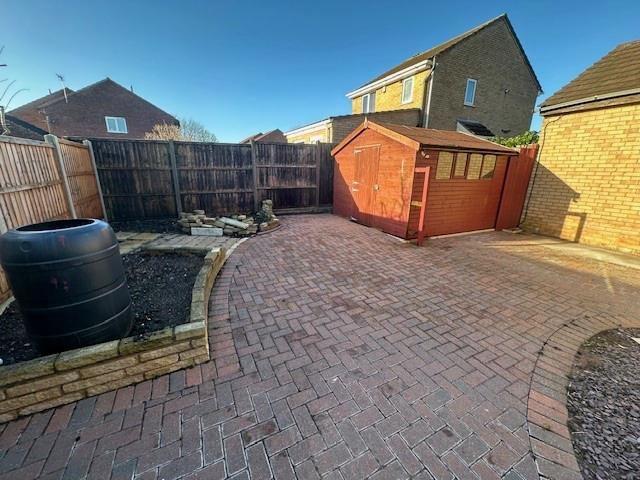 9 Atwater Gdn