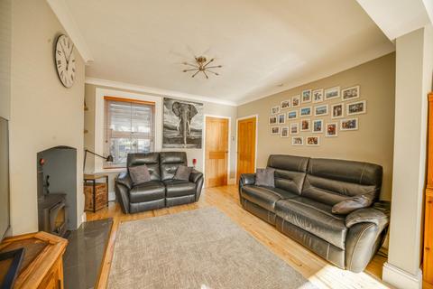 4 bedroom end of terrace house for sale, Albany Road, Leighton Buzzard