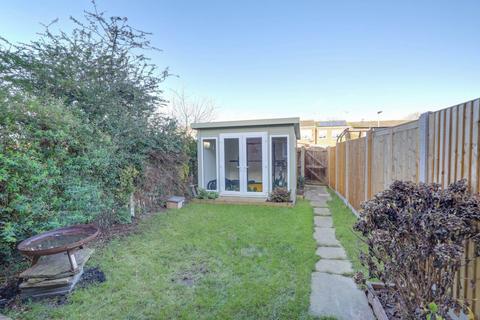 3 bedroom terraced house for sale, Alston Walk, Caversham