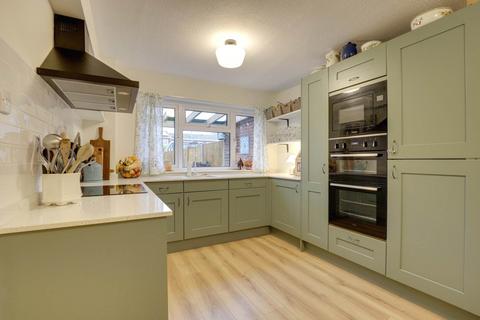 3 bedroom terraced house for sale, Alston Walk, Caversham