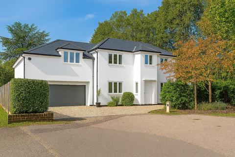 undefined, Roundhill, Woking, Surrey, GU22