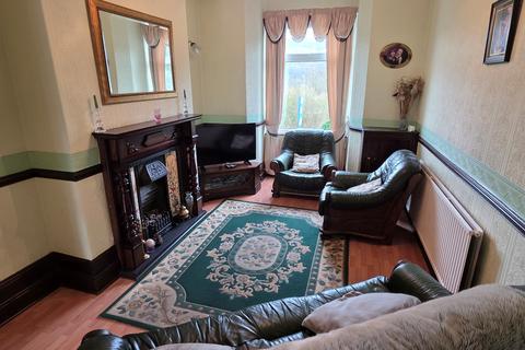 undefined, Strines Road, Strines