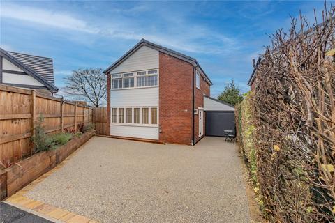 3 bedroom detached house for sale, Arnside Drive, Rochdale OL11