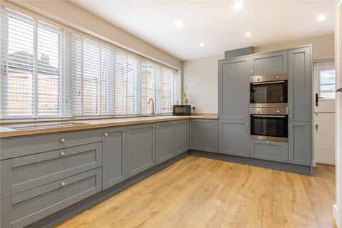 3 bedroom detached house for sale, Arnside Drive, Rochdale OL11