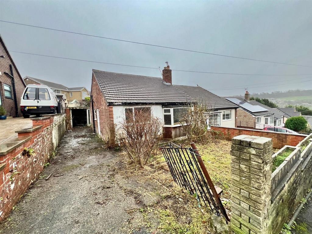 Bramleys Estate Agents - Woodfield Avenue - Greetl