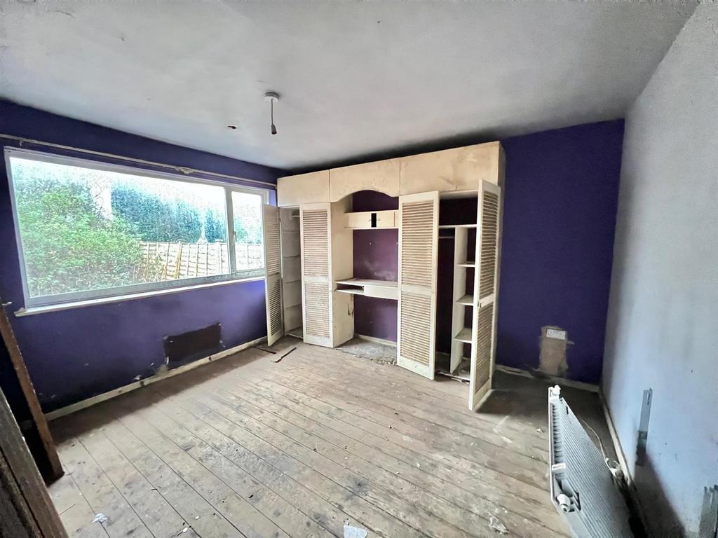 Bramleys Estate Agents - Woodfield Avenue - Greetl