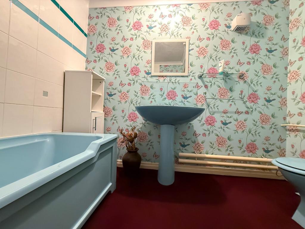Ensuite