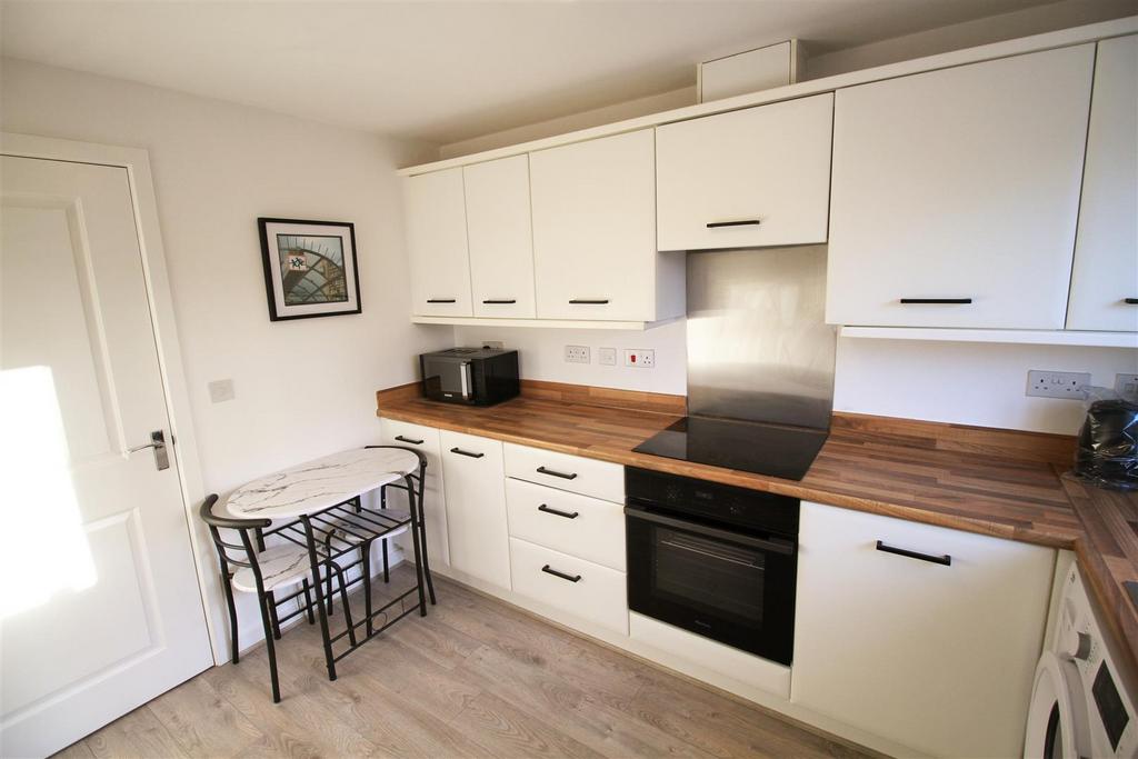 Kitchen..jpg