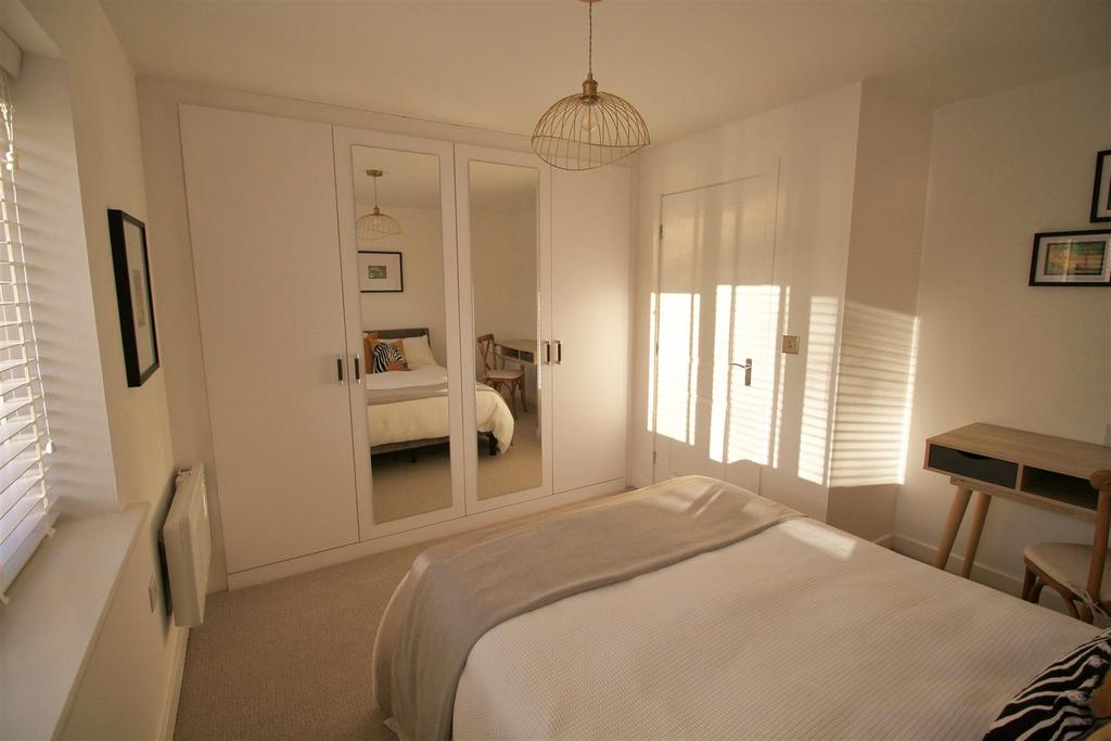 Bedroom.1.jpg