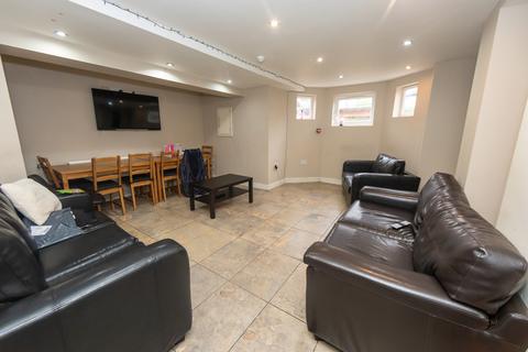 undefined, Headingley Avenue, Leeds LS6