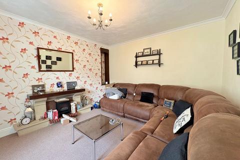 3 bedroom end of terrace house for sale, Pontycymer, Bridgend CF32