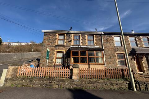 4 bedroom end of terrace house for sale, Pontycymer, Bridgend CF32
