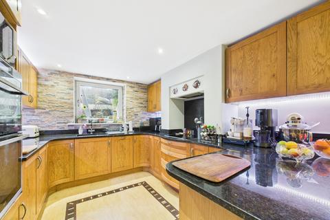 undefined, Queens Road, High Wycombe, Buckinghamshire, HP13 6AQ