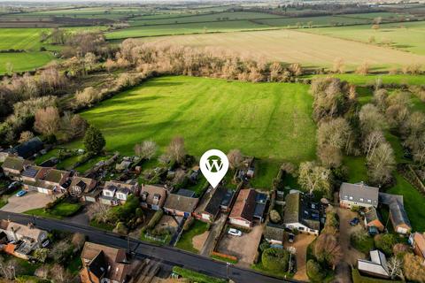 4 bedroom detached bungalow for sale, North End Road, Buckingham MK18