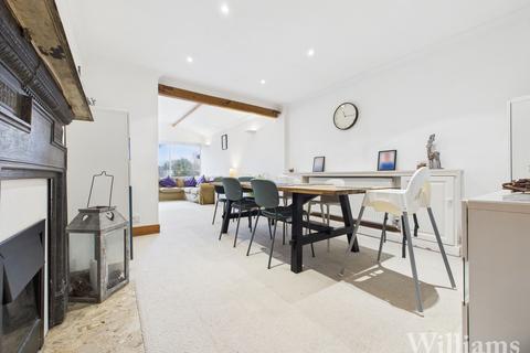 4 bedroom detached bungalow for sale, North End Road, Buckingham MK18