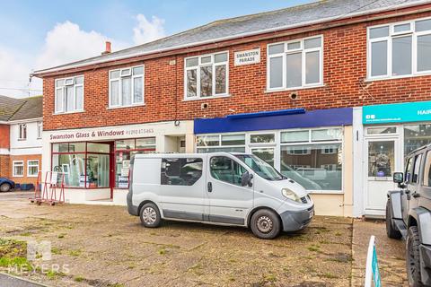 Property to rent - The Grove, Christchurch, BH23 2